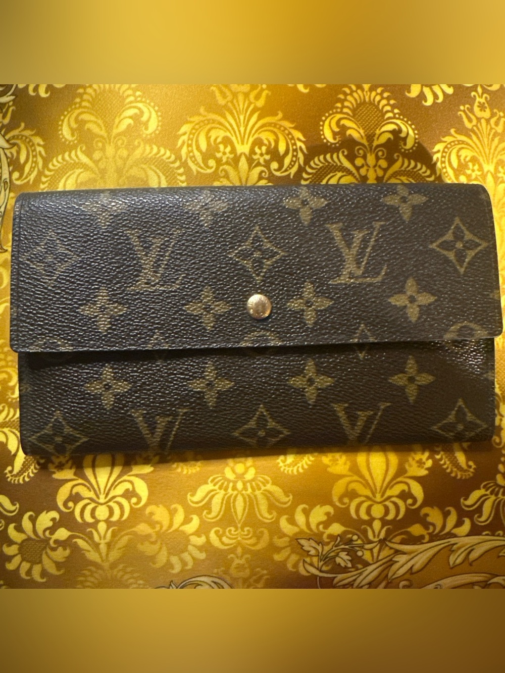 Louis Vuitton Monogram Sarah Vintage Wallet